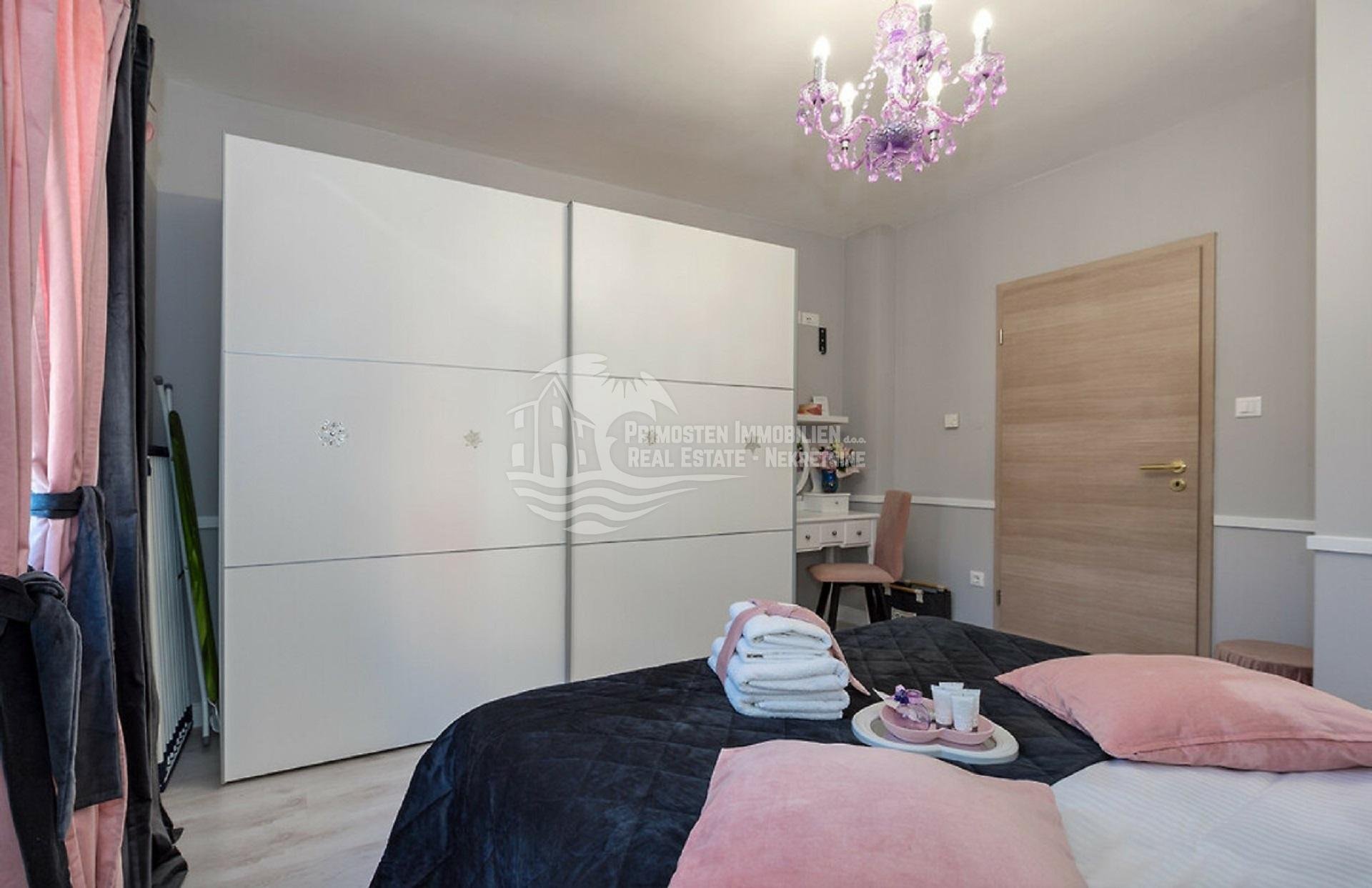 Haus Zu verkaufen - Šibensko-kninska Grad
