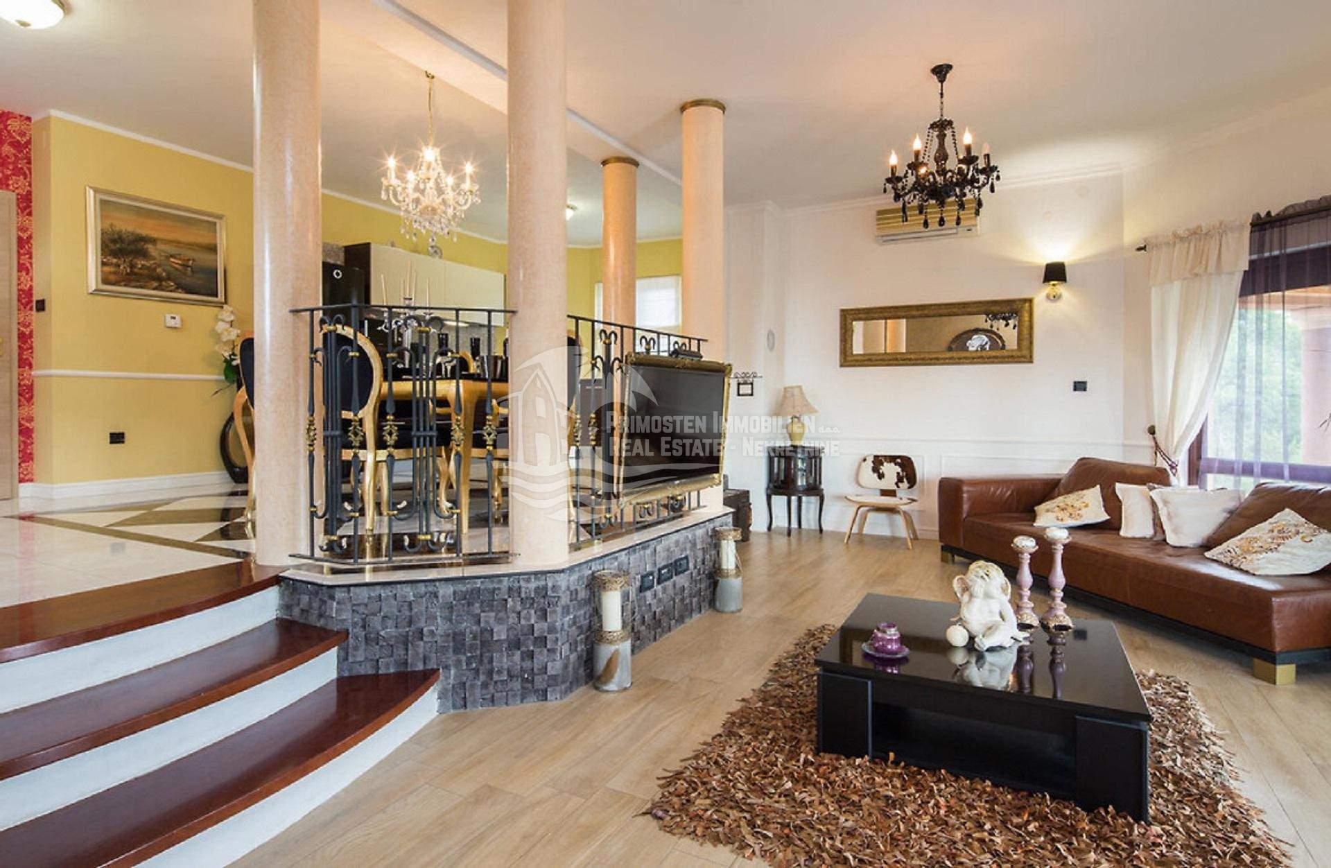 Haus Zu verkaufen - Šibensko-kninska Grad