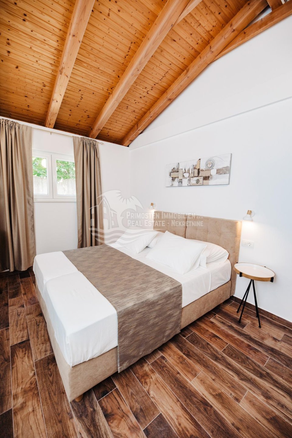 Hotel Na prodaju - Šibensko-kninska Tribunj