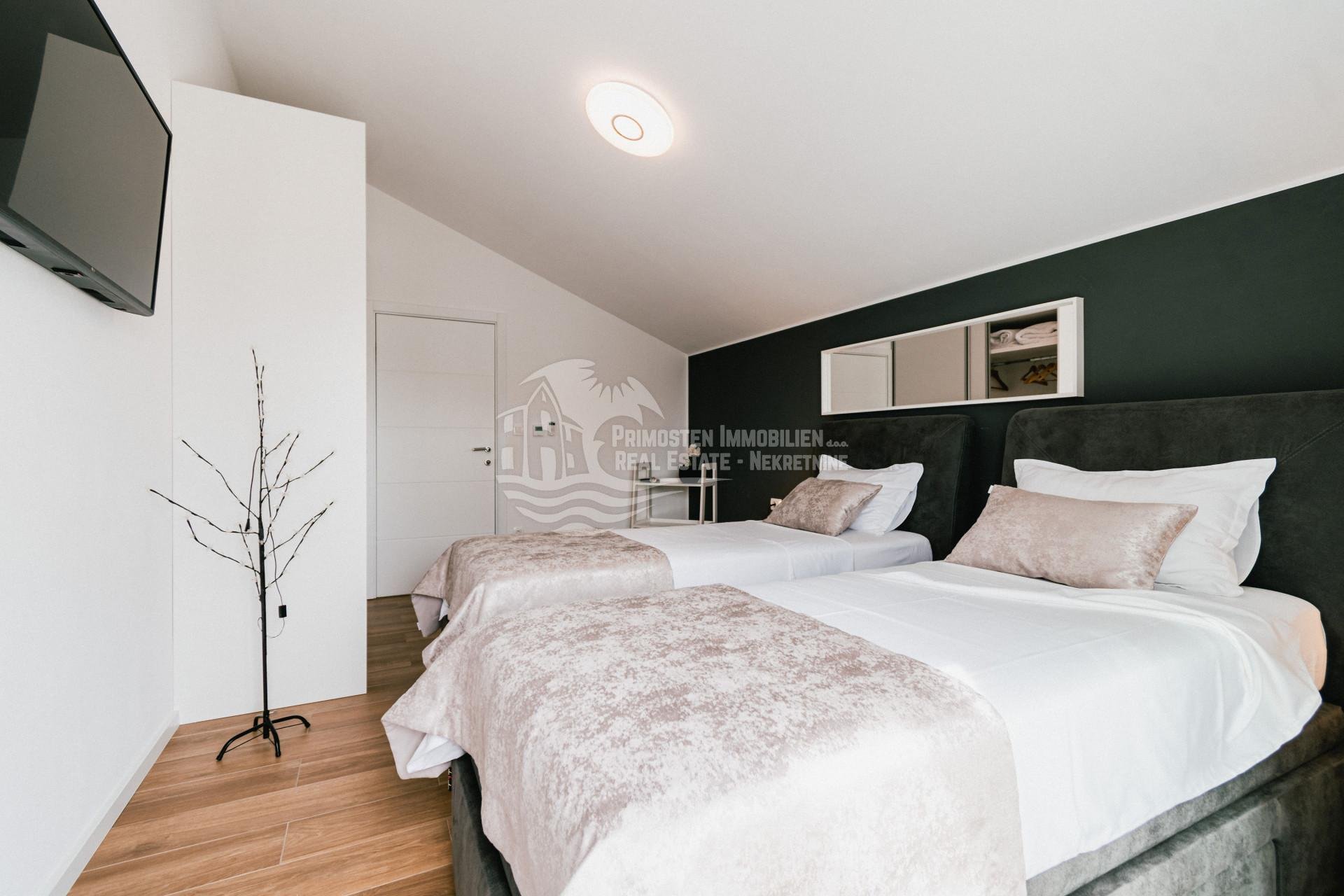 Haus Zu verkaufen - Šibensko-kninska Grad