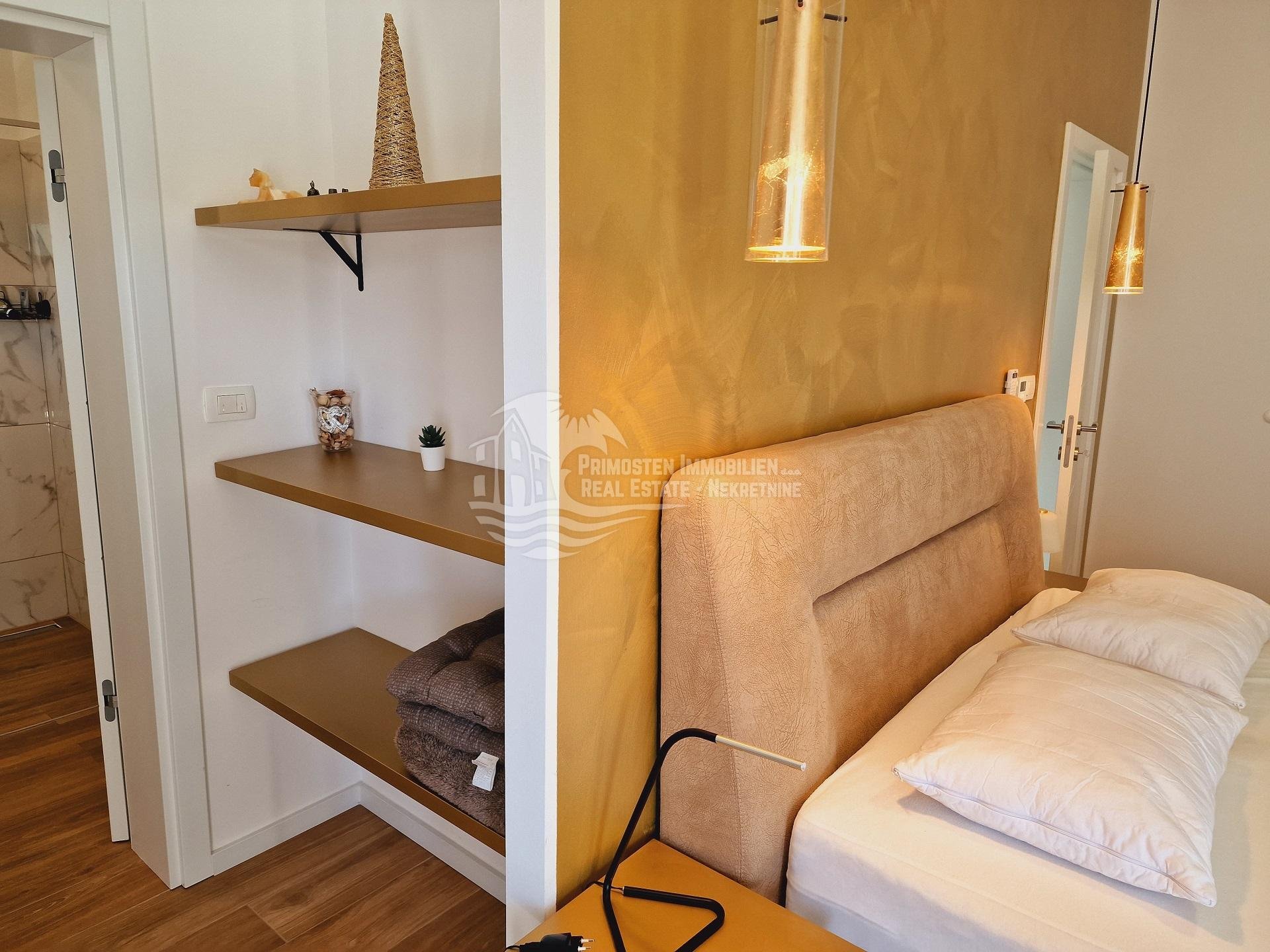 Haus Zu verkaufen - Šibensko-kninska Grad