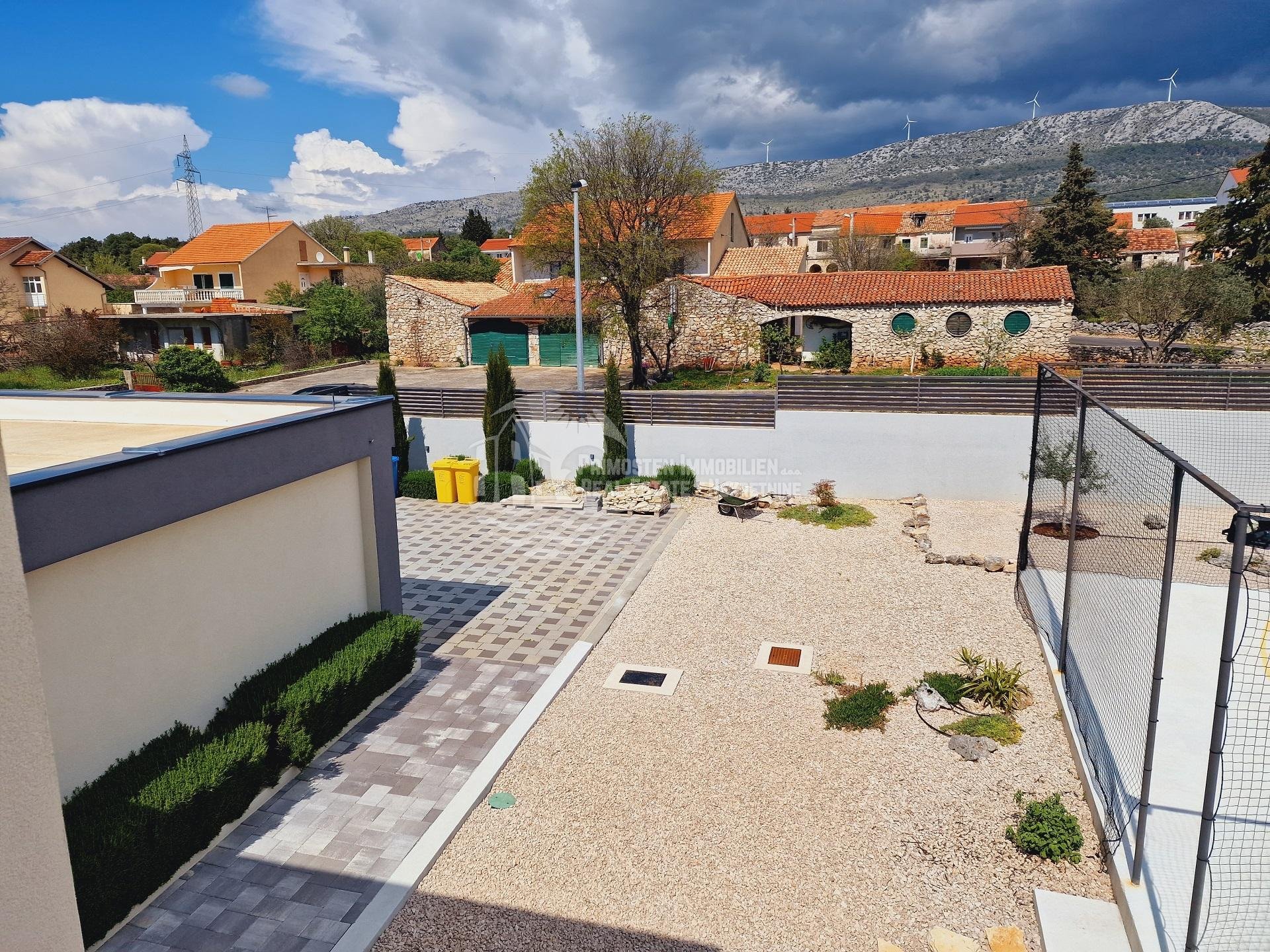Haus Zu verkaufen - Šibensko-kninska Grad
