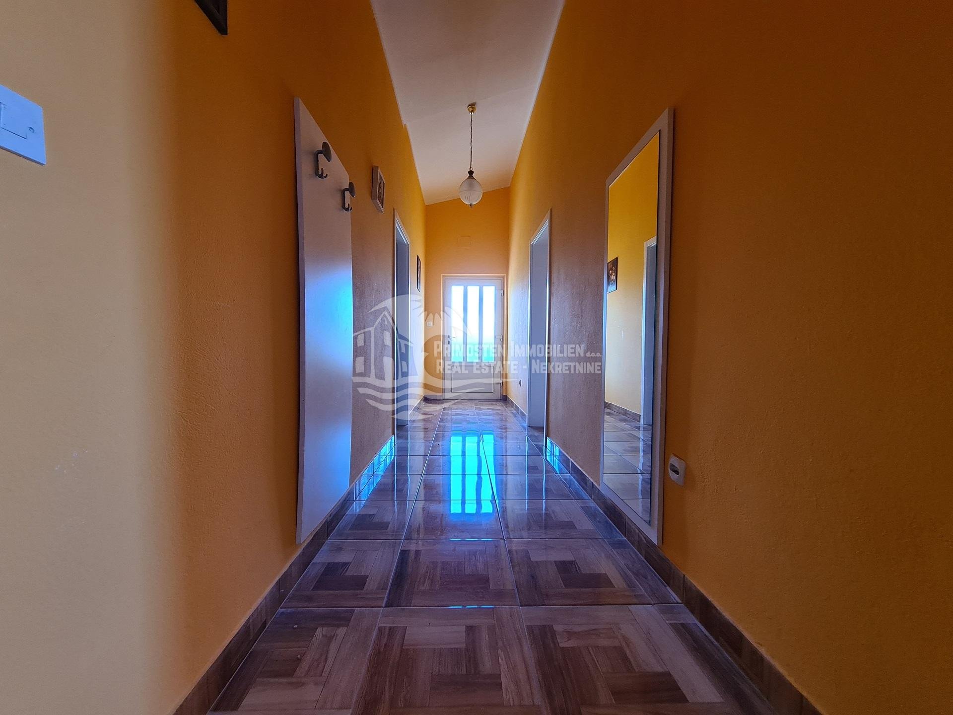 Haus Zu verkaufen - Šibensko-kninska Primošten
