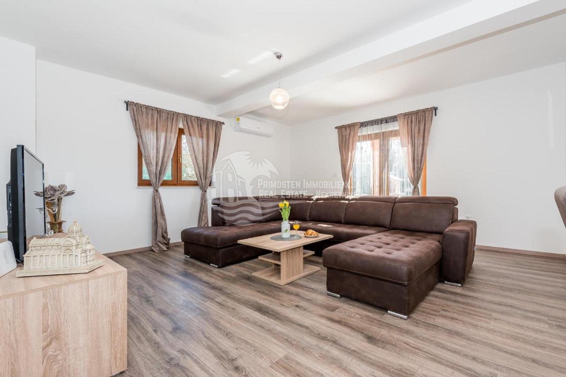 Haus Zu verkaufen - Šibensko-kninska Grad