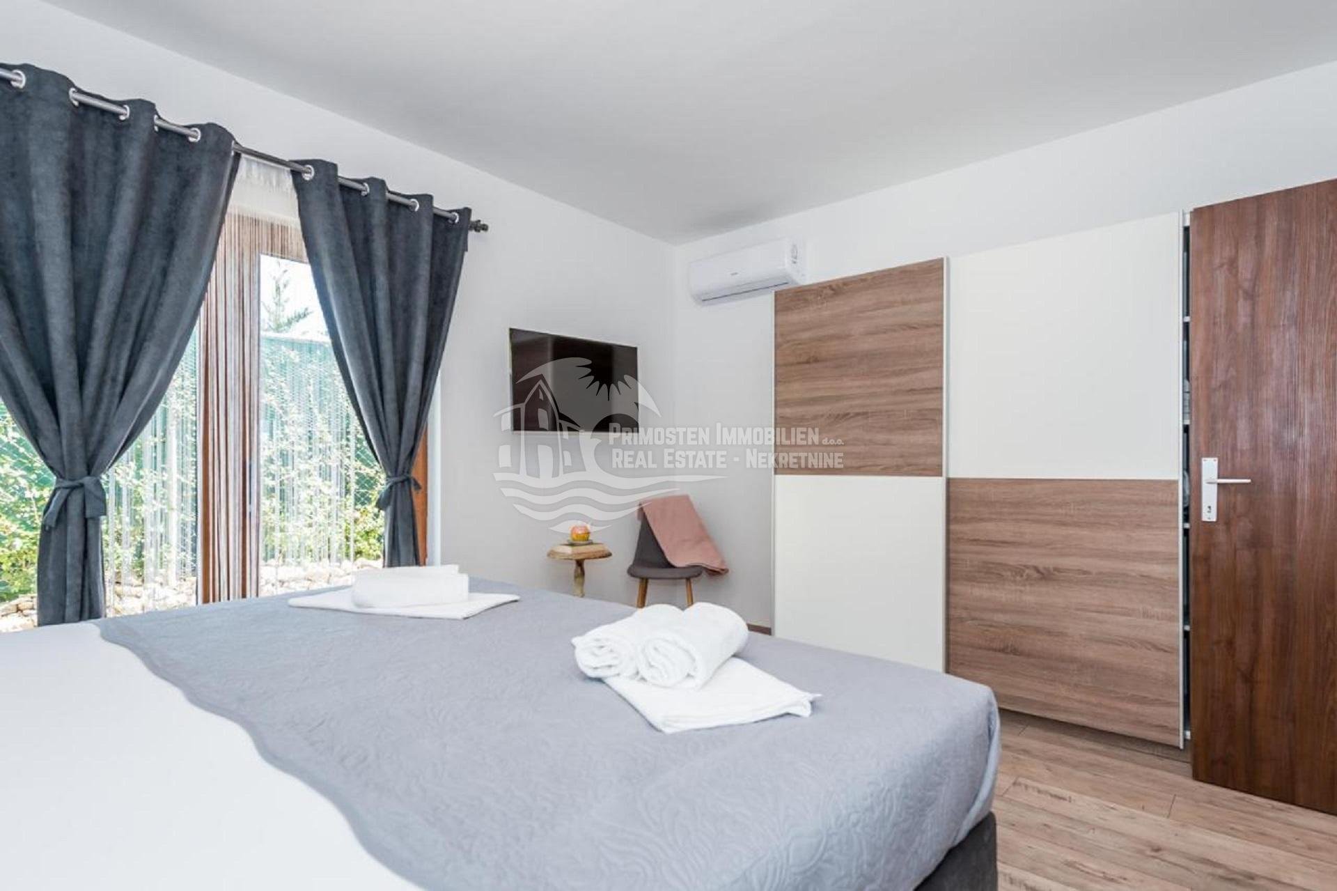 Haus Zu verkaufen - Šibensko-kninska Grad