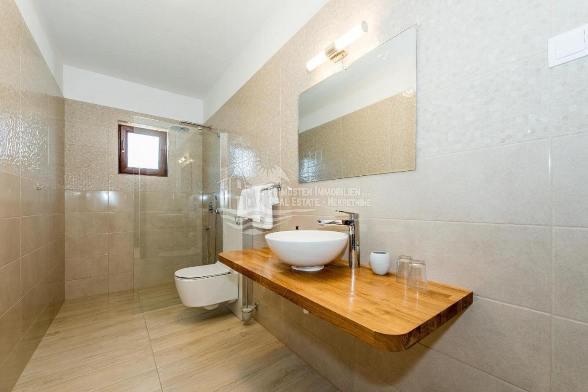 Haus Zu verkaufen - Šibensko-kninska Grad