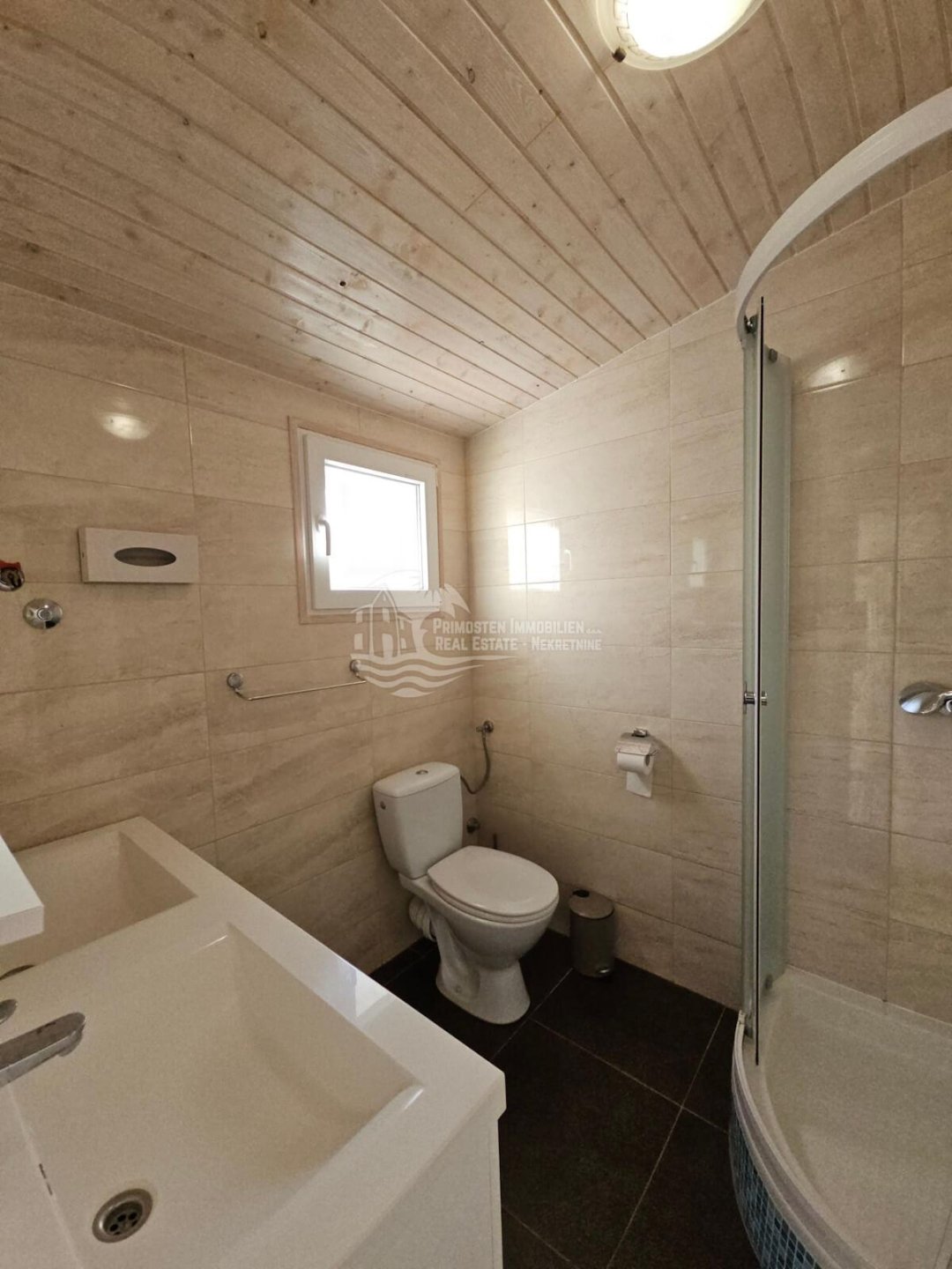 Casa In vendita - Splitsko-dalmatinska Sevid