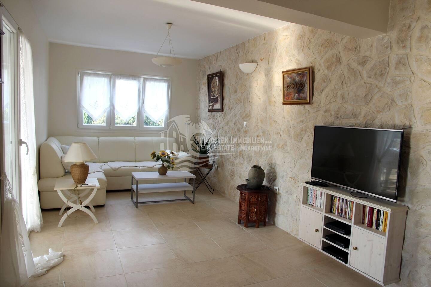 Casa In vendita - Splitsko-dalmatinska Sevid