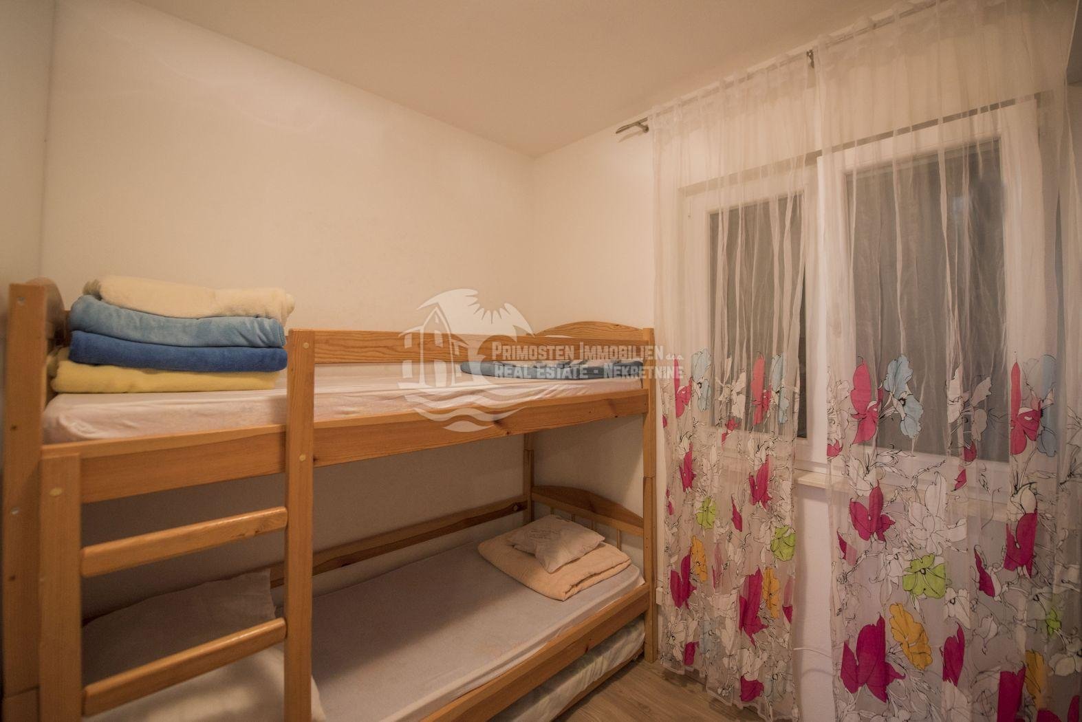 Hiša Na predaj - Šibensko-kninska Rogoznica