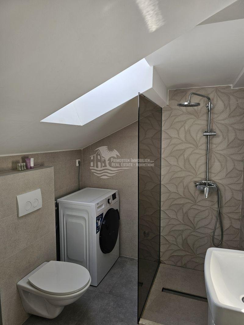 Apartment Zu verkaufen - Šibensko-kninska Zečevo Rogozničko