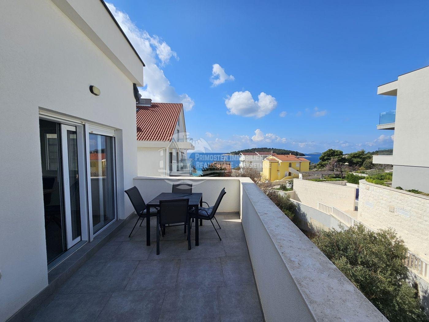 Apartment Zu verkaufen - Šibensko-kninska Zečevo Rogozničko