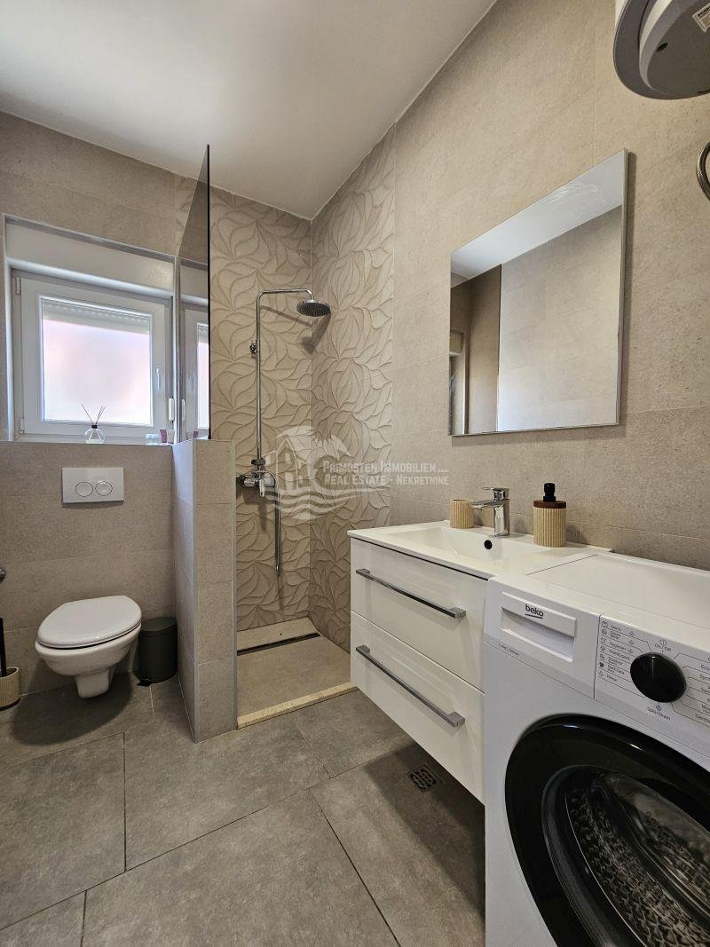Apartment Zu verkaufen - Šibensko-kninska Zečevo Rogozničko