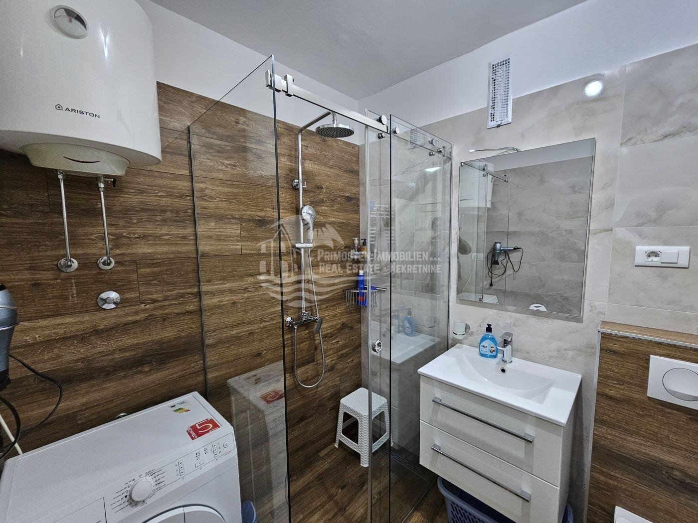 Flat For sale - Šibensko-kninska Grad