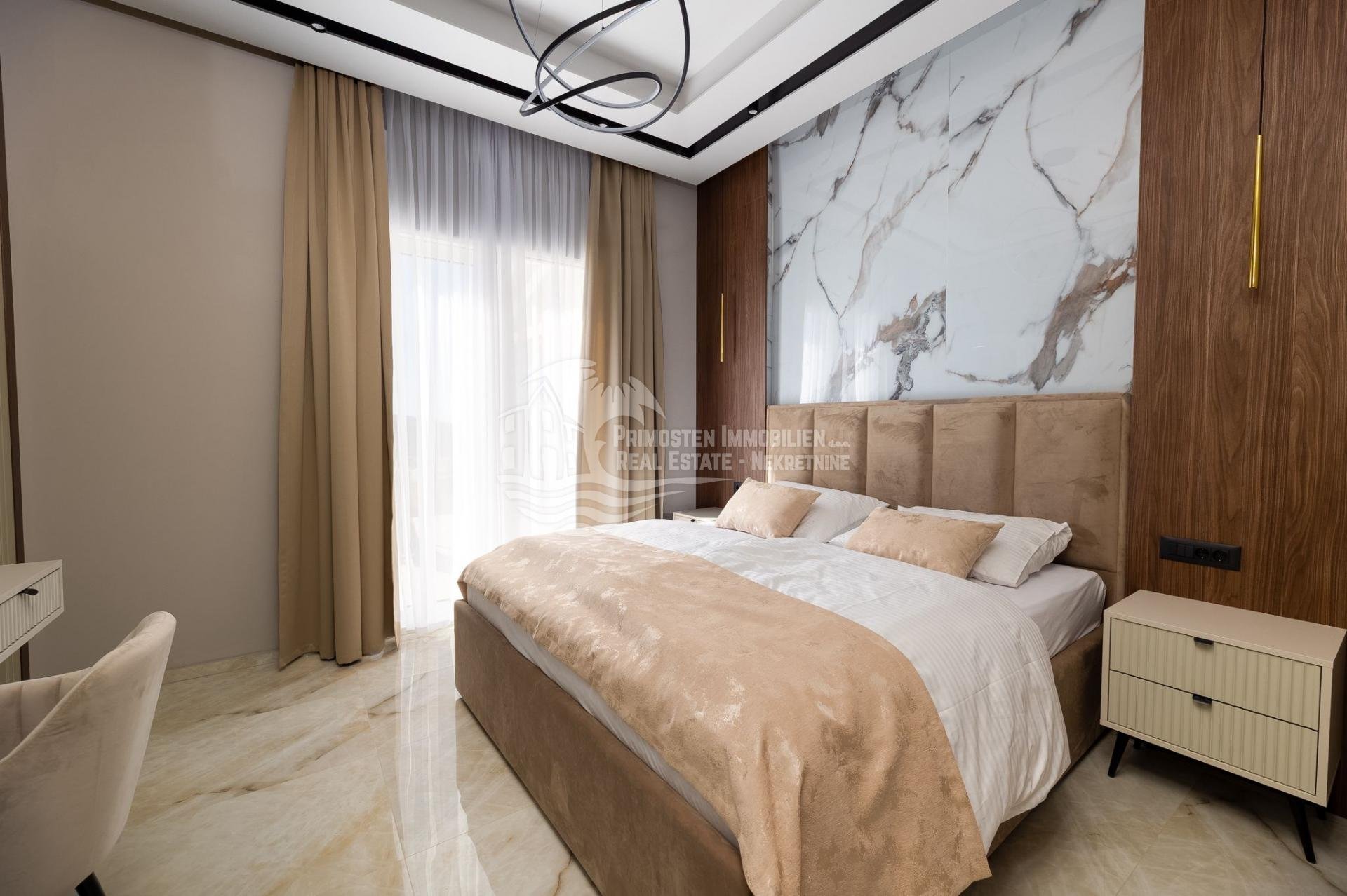 Maison À vendre - Šibensko-kninska Rogoznica
