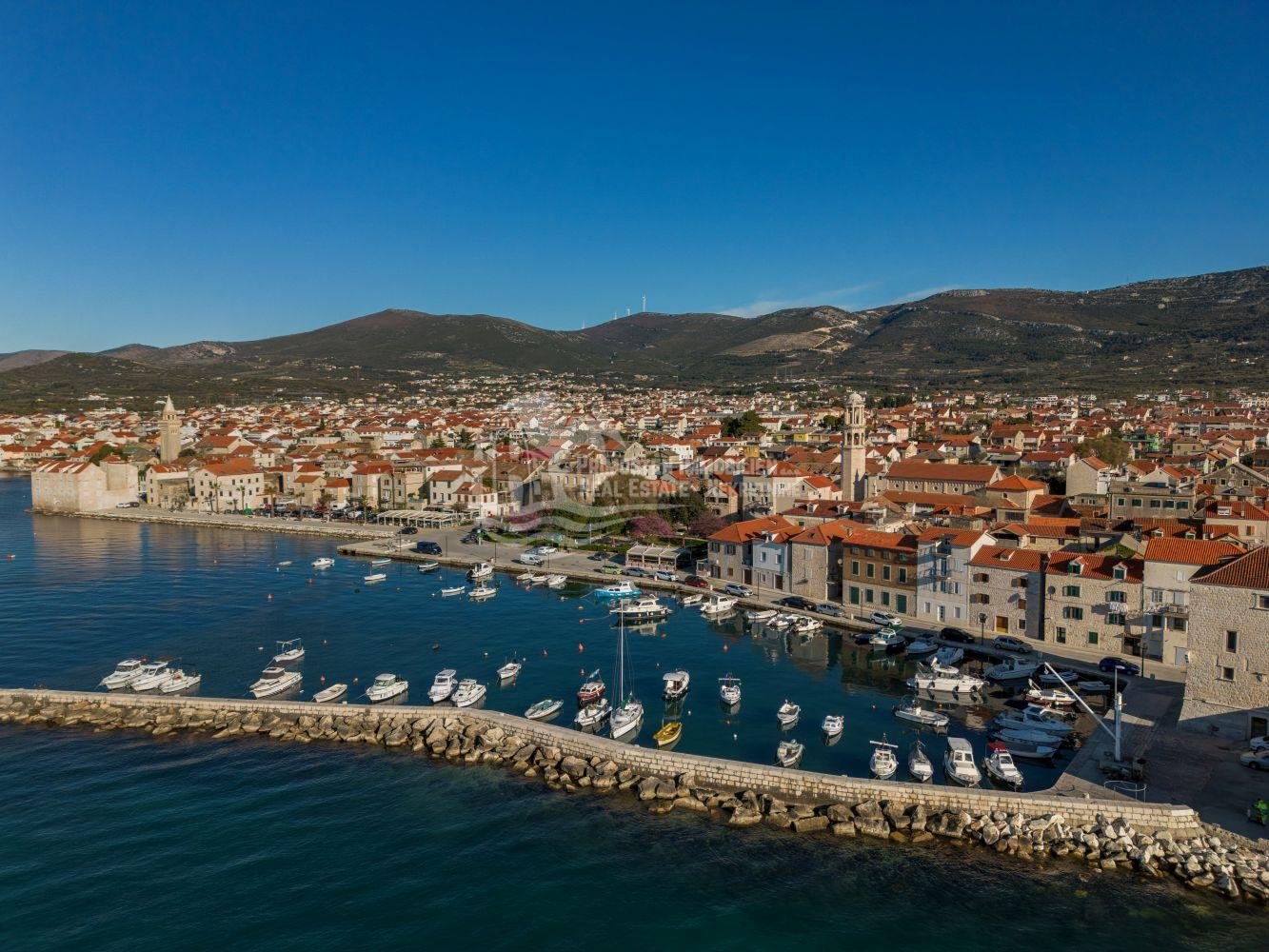 Kuća Na prodaju - Splitsko-dalmatinska Kaštel Novi - foto 1/34