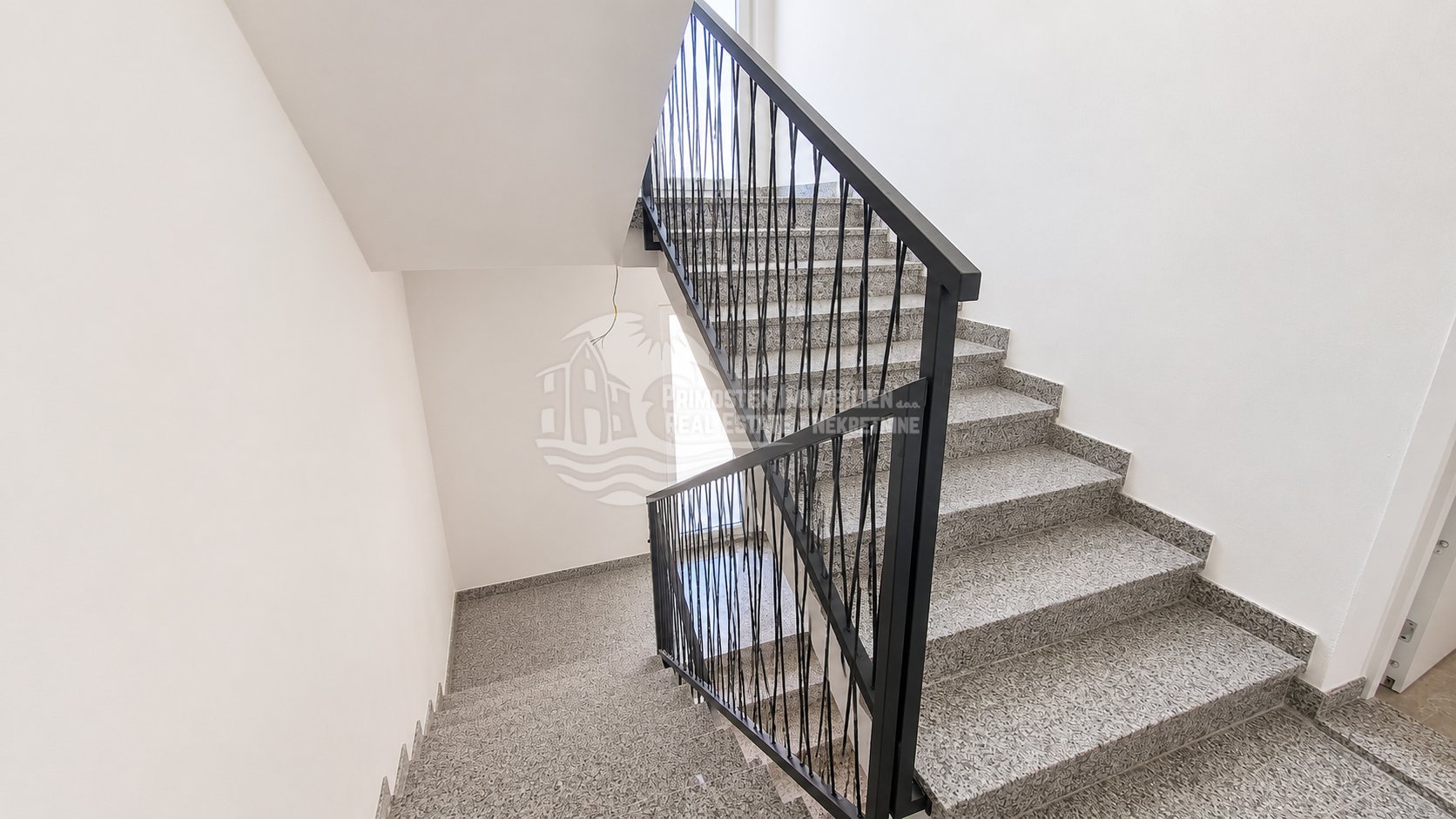 Flat For sale - Šibensko-kninska Rogoznica