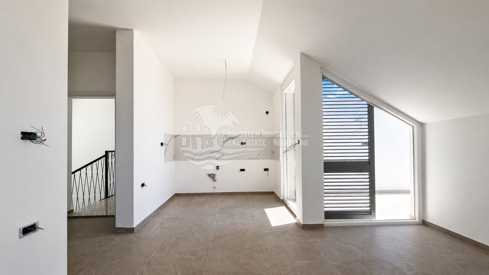 Flat For sale - Šibensko-kninska Rogoznica
