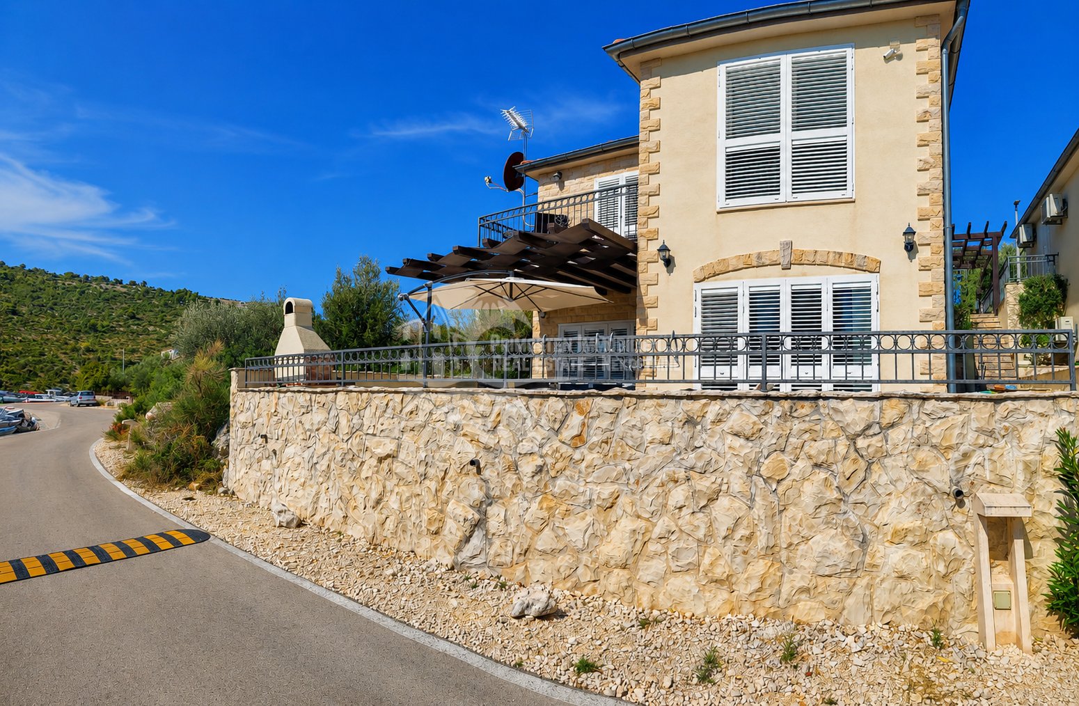 Haus Zu verkaufen - Šibensko-kninska Podglavica