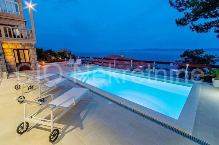 Kuća na prodaju 350 m² – Selca