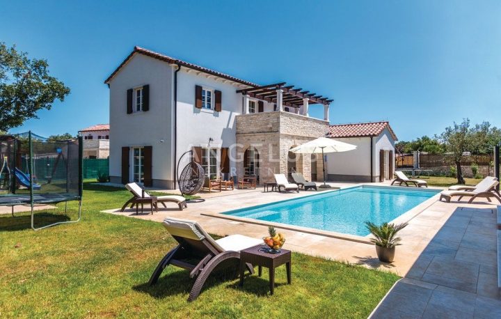 Casa in vendita 235 m² – Vodnjan