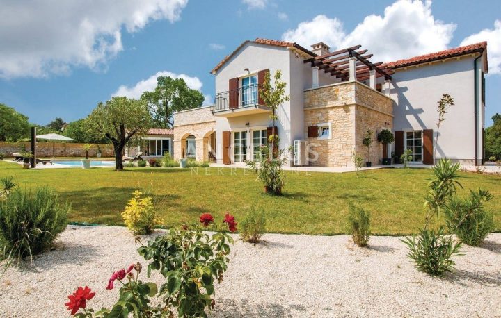 nekretnine Hrvatska - Kuća Na prodaju Vodnjan