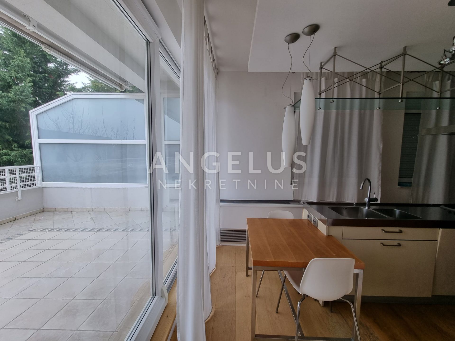 Apartma Na predaj -  Pantovčak