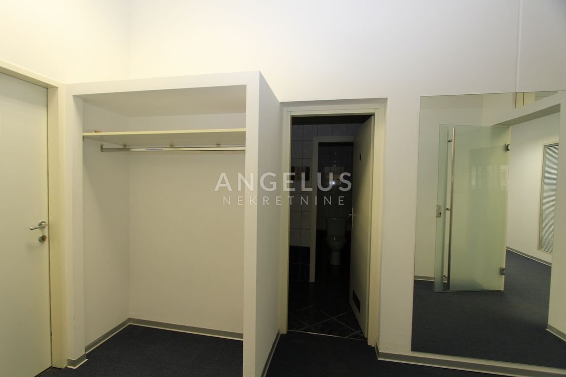 Commerciale In vendita - Grad Zagreb Buzin