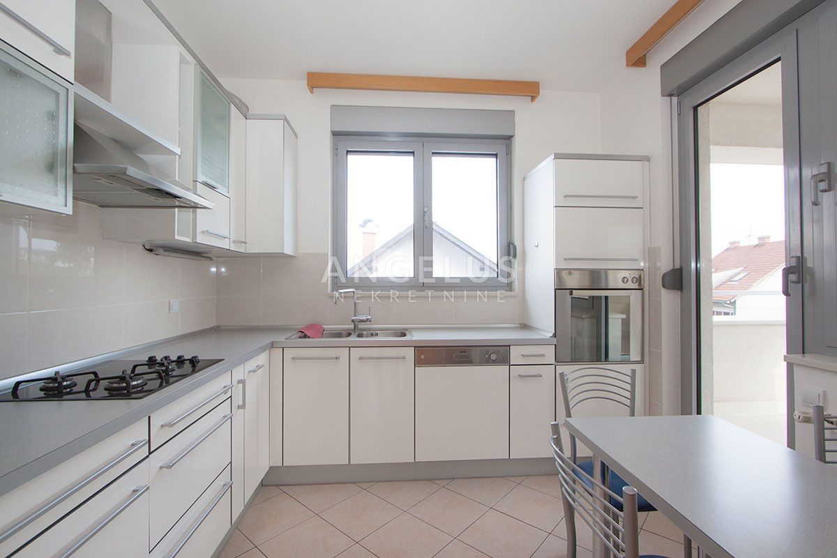 Apartma Na predaj -  Laščina