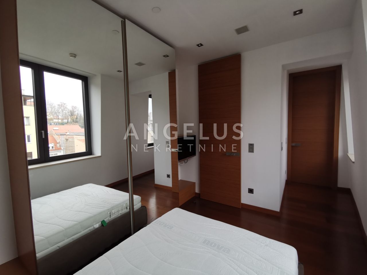 Appartement À vendre -  Donji grad