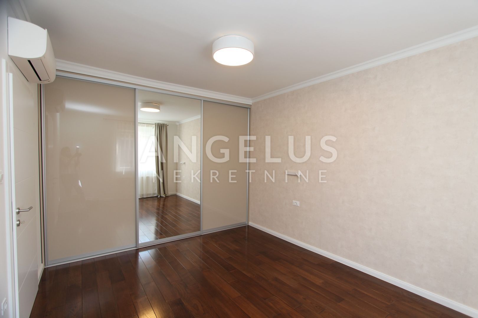 Flat For sale -  Donji grad