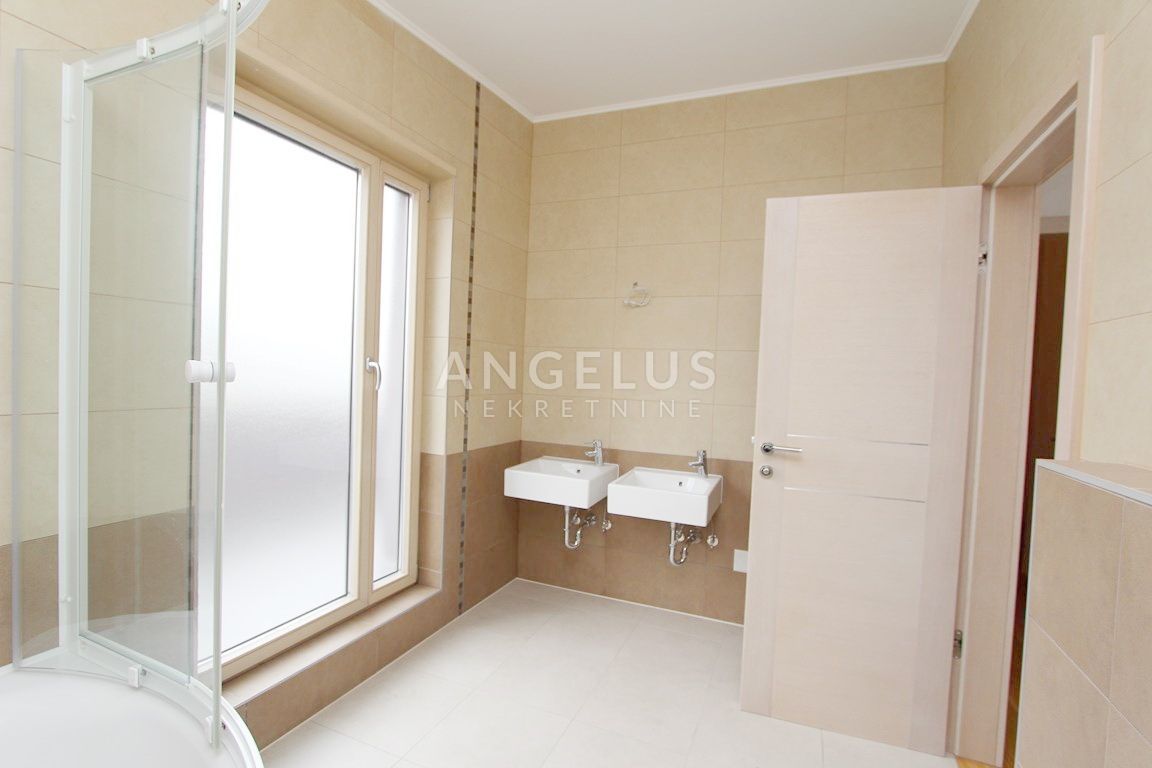 Apartma Na predaj -  Laščina