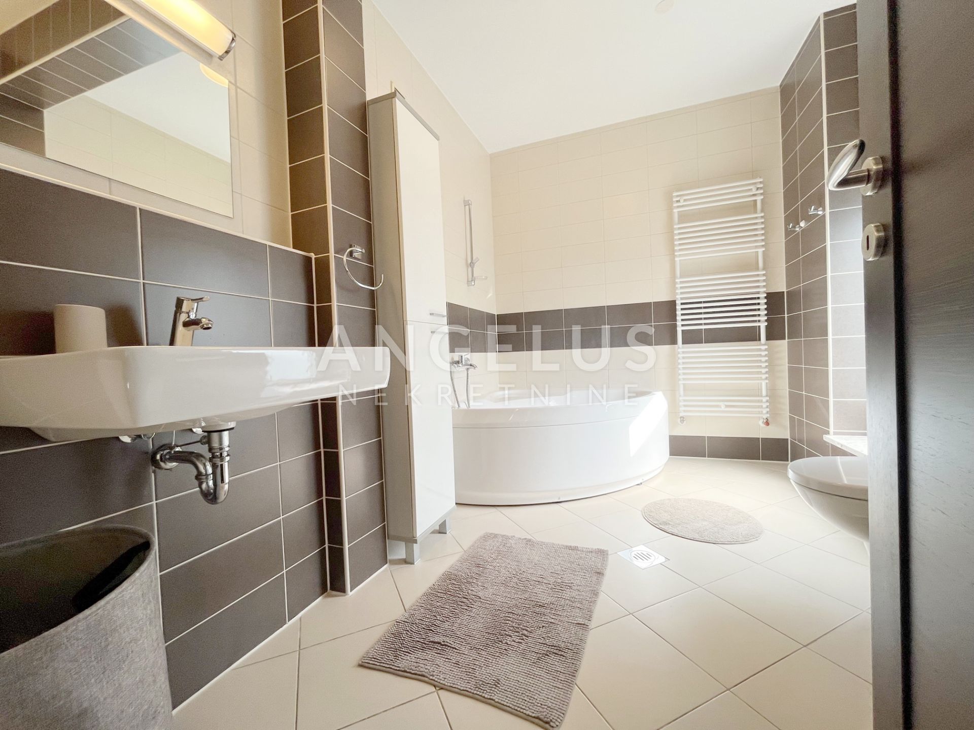 Apartment Zu verkaufen -  Jelenovac