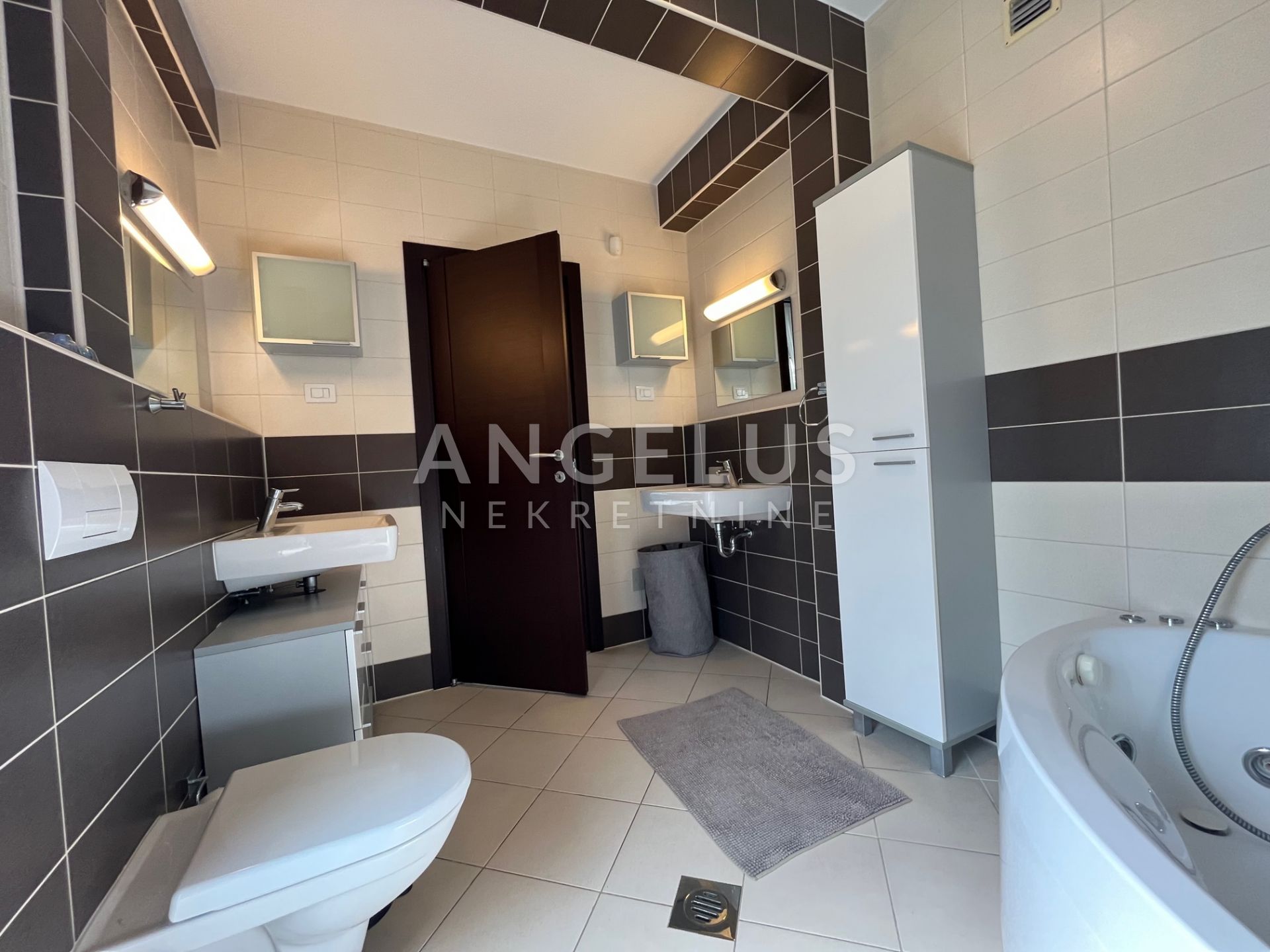 Apartment Zu verkaufen -  Jelenovac