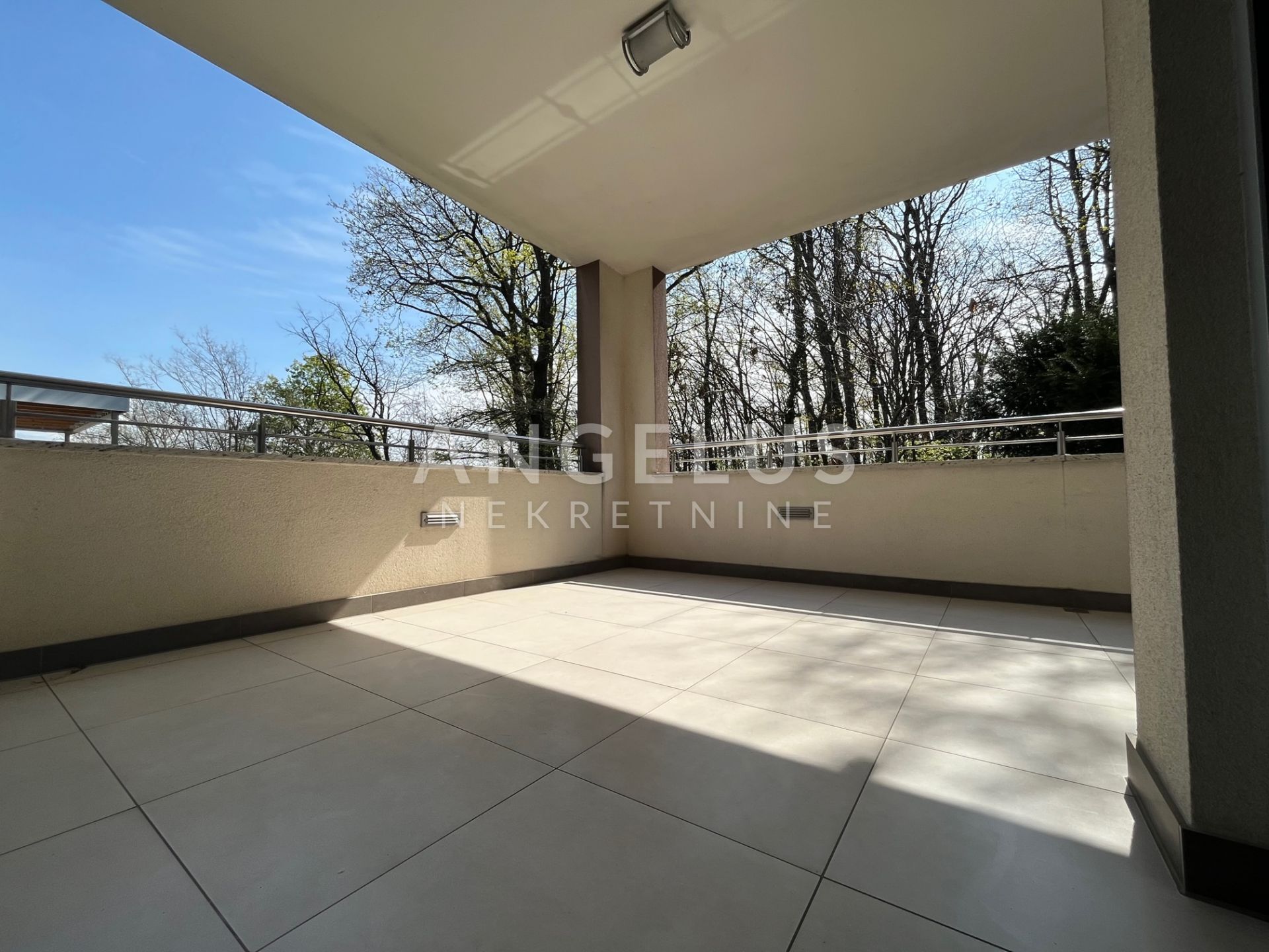 Apartment Zu verkaufen -  Jelenovac