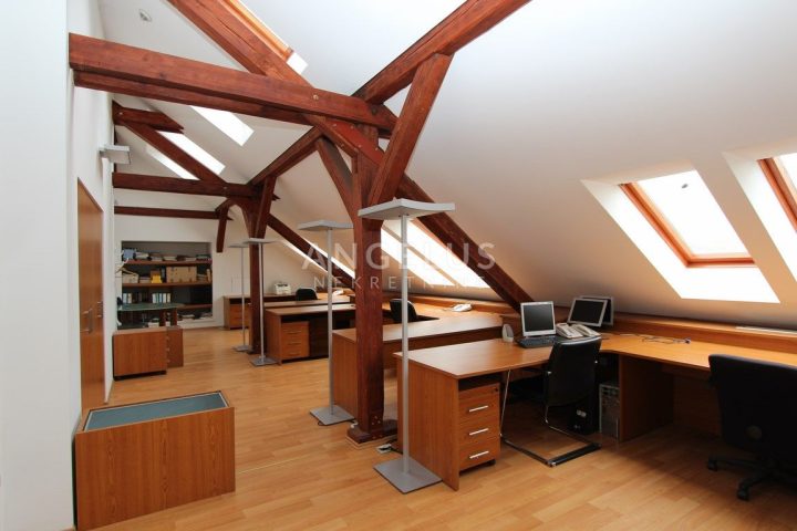 Lokal użytkowy na sprzedaż 110 m² – Donji Grad
