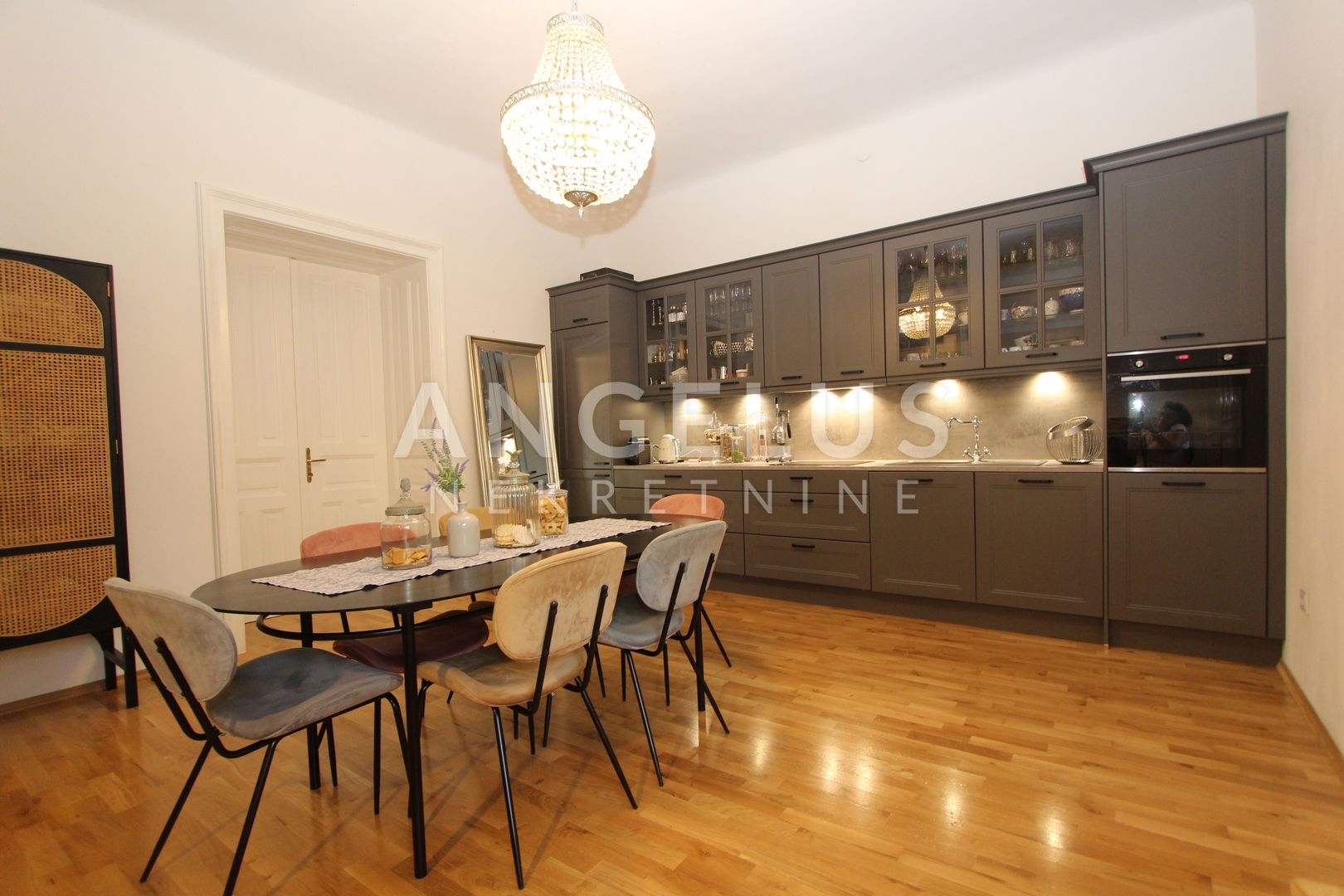 Flat For sale - Donji Grad - foto 1/18