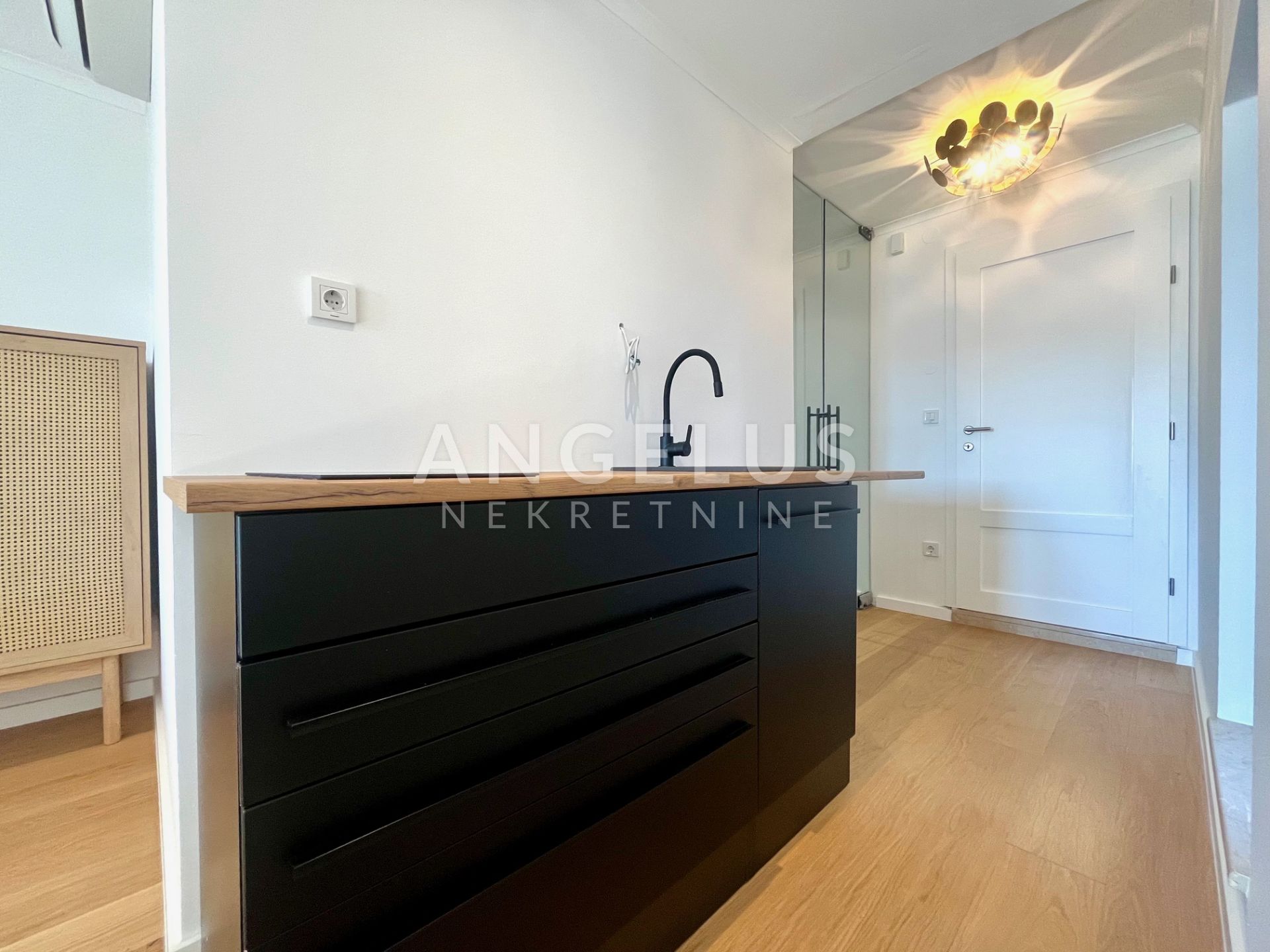 Flat For sale -  Grad