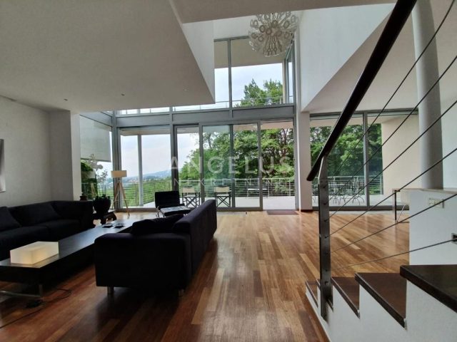 Casa in vendita 430 m² – Podsljeme
