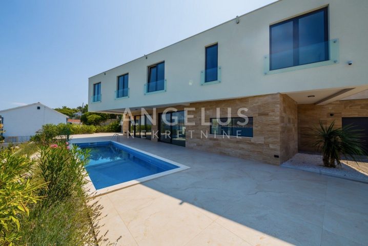 Maison à vendre 326 m² – Okrug