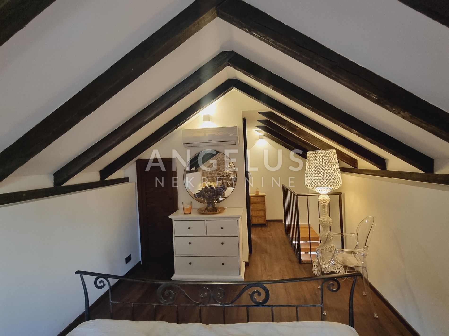 Casa In vendita - Splitsko-dalmatinska Kaštel Lukšić - foto 3/23