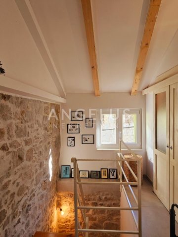 House For sale — Kaštela