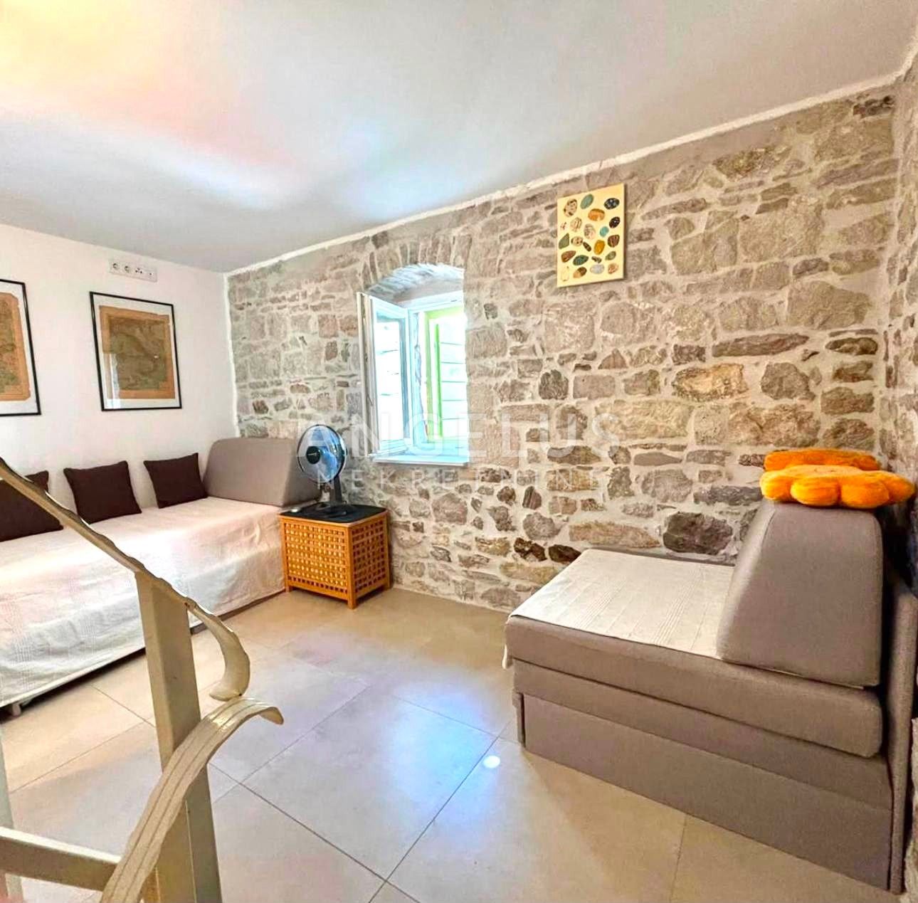 House For sale - Splitsko-dalmatinska Kaštel Lukšić