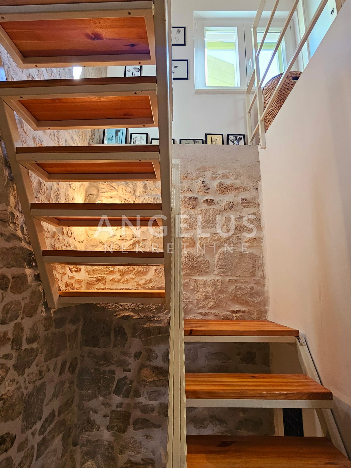 House For sale - Splitsko-dalmatinska Kaštel Lukšić