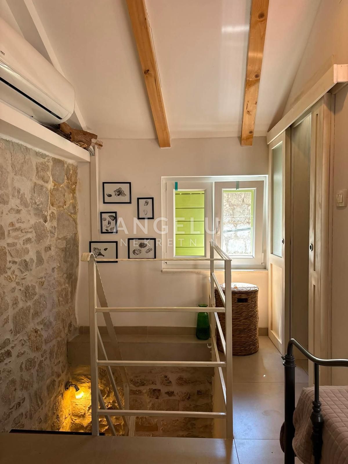 House For sale - Splitsko-dalmatinska Kaštel Lukšić