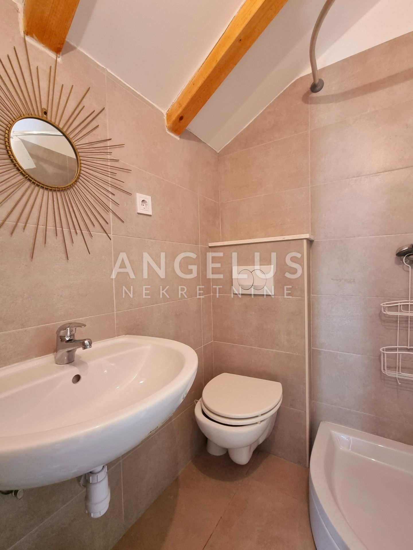 House For sale - Splitsko-dalmatinska Kaštel Lukšić