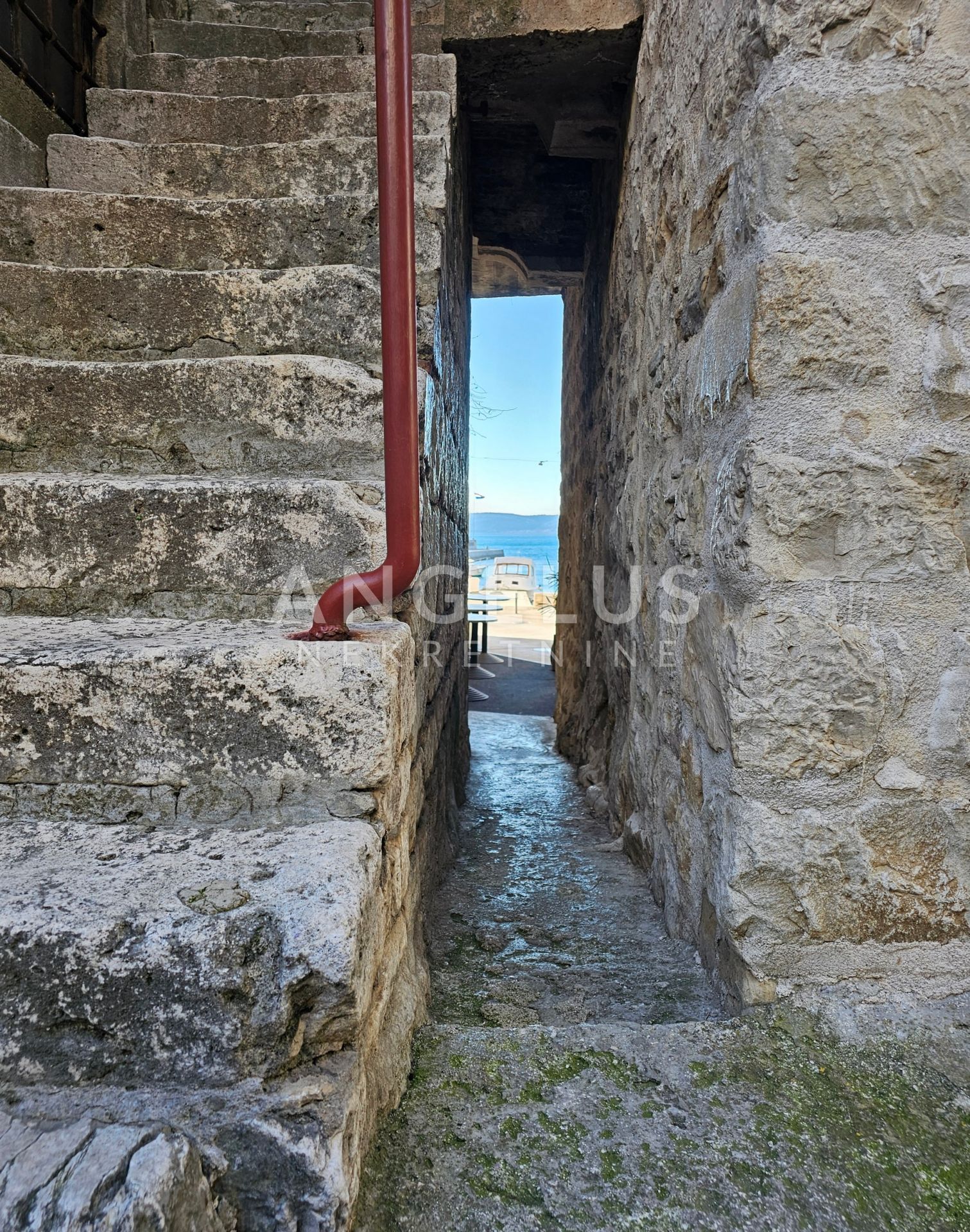 House For sale - Splitsko-dalmatinska Kaštel Lukšić