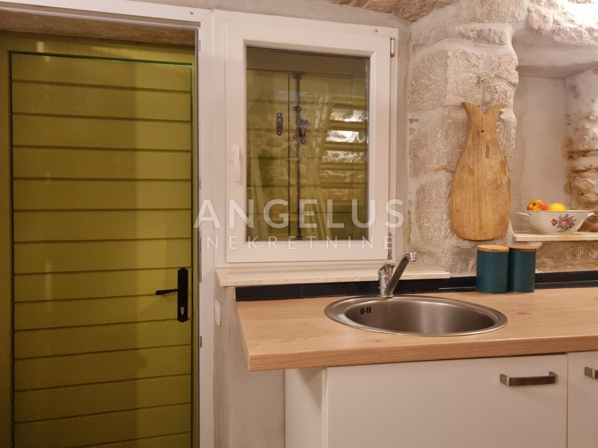 House For sale - Splitsko-dalmatinska Kaštel Lukšić