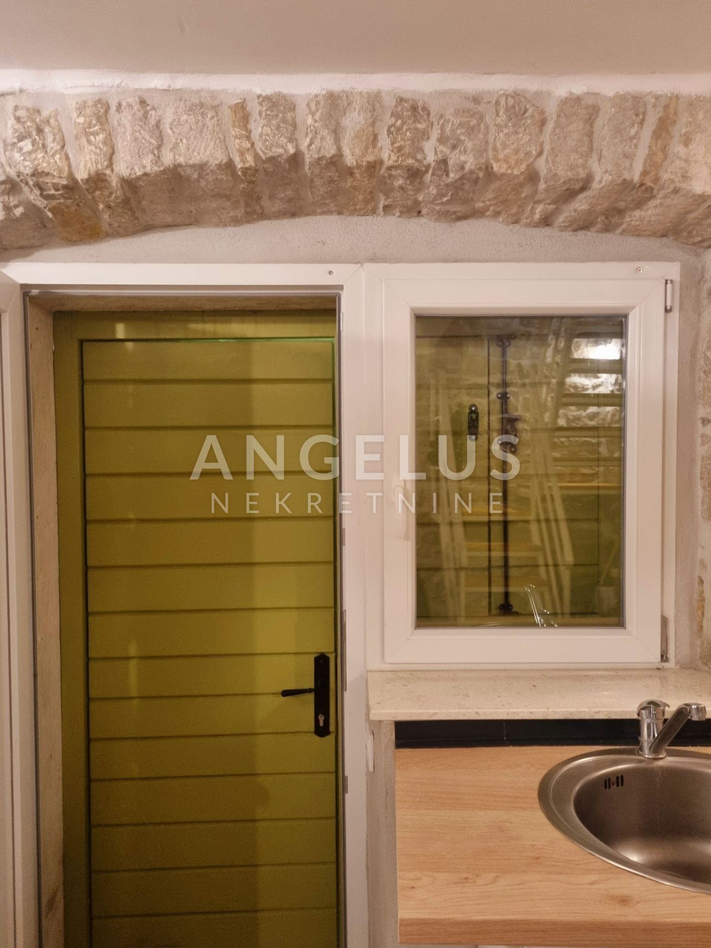 House For sale - Splitsko-dalmatinska Kaštel Lukšić