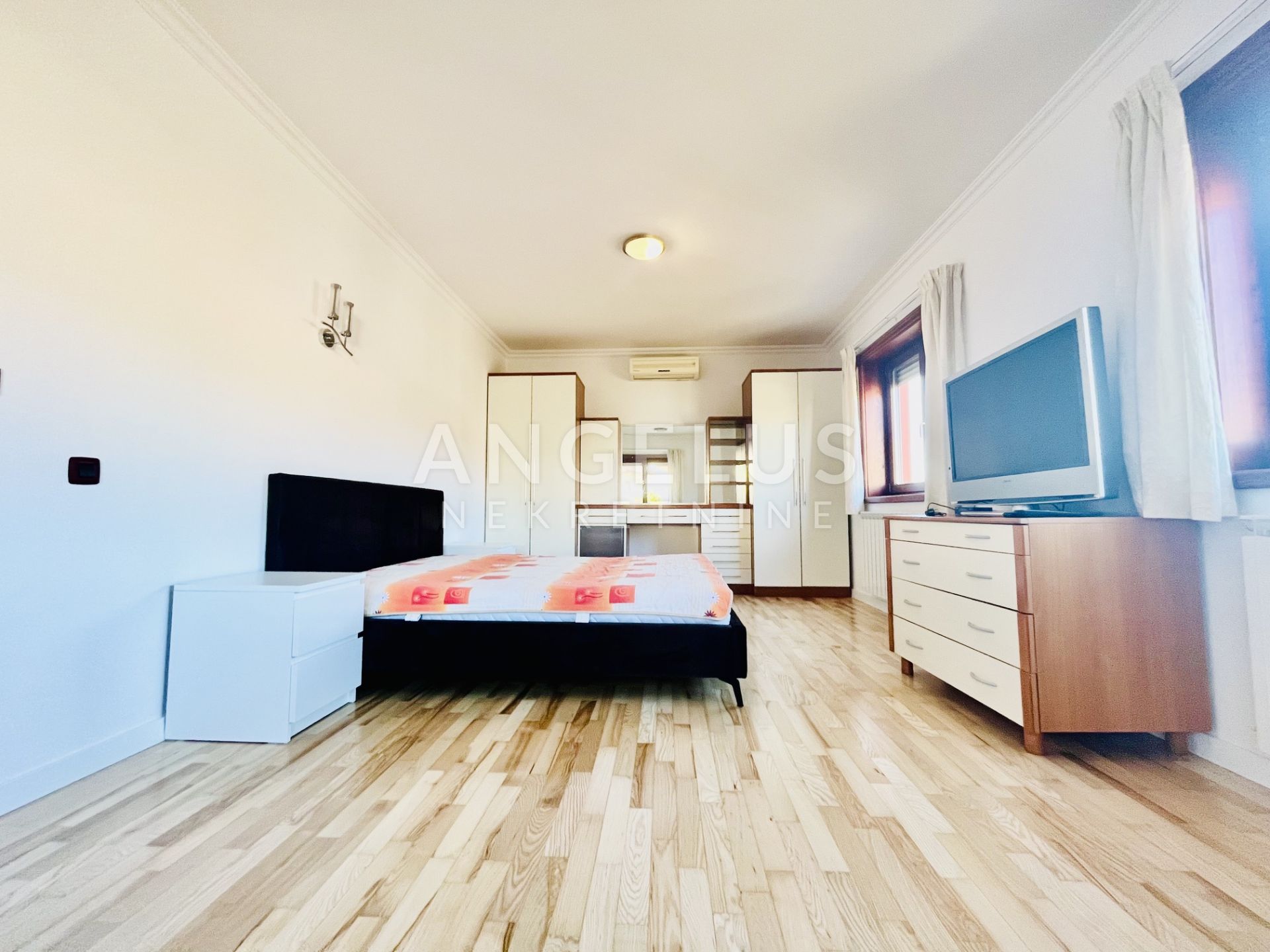 Haus Zu verkaufen -  Dedići