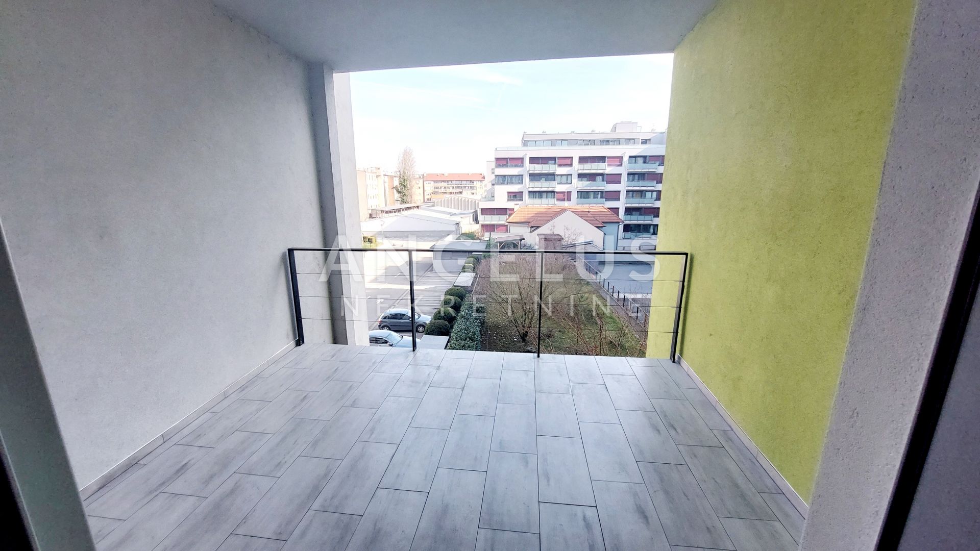 Poslovni prostor Na prodaju -  Donji grad